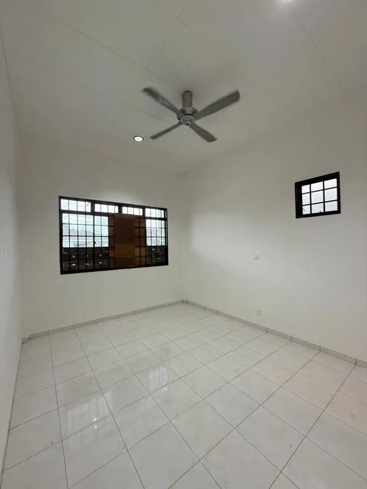 Shop for sale in Sector 109, Gurgaon